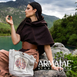 Umhängetasche mit Wikinger Stickerei "Tora" Natur auf https://armatae.shop Umhängetasche mit Wikinger Stickerei "Tora" Natur auf https://armatae.shop