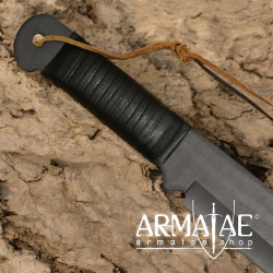Das Rambo IV Deluxe Messer auf https://armatae.shop Das Rambo IV Deluxe Messer auf https://armatae.shop