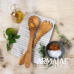 Zweiteiliges Salatbesteck Olivenholz 29 cm auf https://armatae.shop Zweiteiliges Salatbesteck Olivenholz 29 cm auf https://armatae.shop