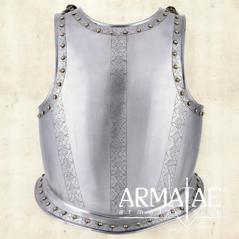 Mittelalterlicher Brustpanzer, Harnisch mit Gravierungen, Stahl auf https://armatae.shop Mittelalterlicher Brustpanzer, Harnisch mit Gravierungen, Stahl auf https://armatae.shop