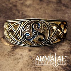 Keltischer Armreif aus polierter Schmuckbronze auf https://armatae.shop Keltischer Armreif aus polierter Schmuckbronze auf https://armatae.shop