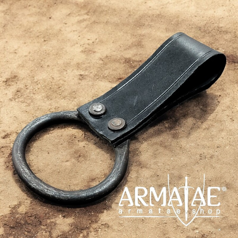 Axthalter Schmiedeeisen & Leder auf https://armatae.shop Axthalter Schmiedeeisen & Leder auf https://armatae.shop