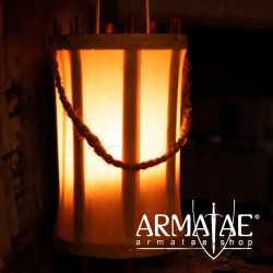 Historische Replik einer Laterne aus Holz mit Rohhaut auf https://armatae.shop Historische Replik einer Laterne aus Holz mit Rohhaut auf https://armatae.shop