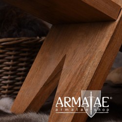 Massiver Steckstuhl aus ganzen Holzbohlen auf https://armatae.shop Massiver Steckstuhl aus ganzen Holzbohlen auf https://armatae.shop