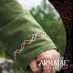 Armatae.shop Tunika Freki bestickt Olivgrün ALC-8149g 8 von Leonardo Carbone Armatae.shop Tunika Freki bestickt Olivgrün ALC-8149g 8 von Leonardo Carbone