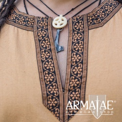 Armatae.shop Tunika Halvor Honigbraun ALC-2084b 2 von Leonardo Carbone Armatae.shop Tunika Halvor Honigbraun ALC-2084b 2 von Leonardo Carbone