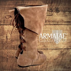 Leonardo Carbone Stulpenstiefel Geoffrey in Braun auf https://armatae.shop Leonardo Carbone Stulpenstiefel Geoffrey in Braun auf https://armatae.shop