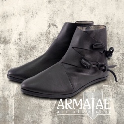 Genagelte Wikinger Schuhe...